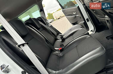 Минивэн Renault Grand Scenic 2012 в 