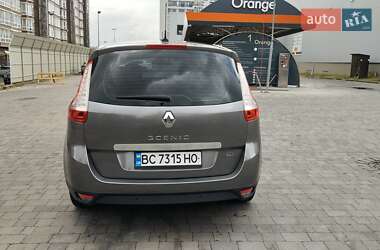 Минивэн Renault Grand Scenic 2013 в 
