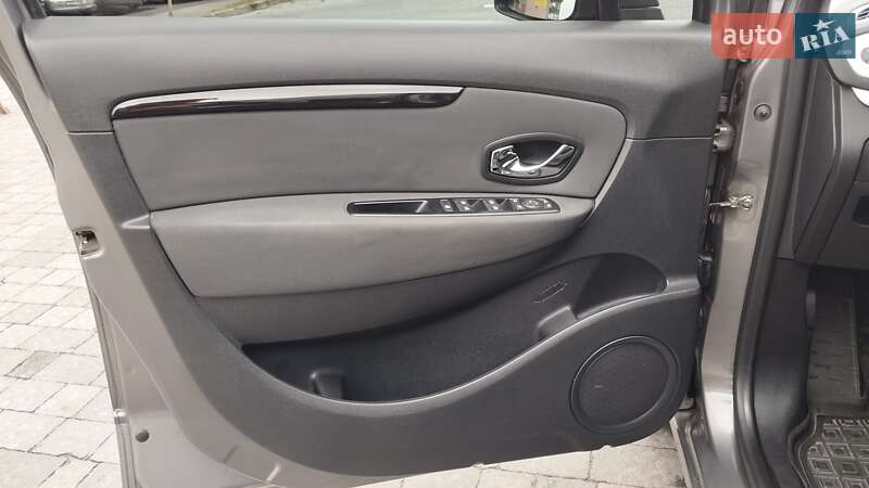 Минивэн Renault Grand Scenic 2013 в Львове