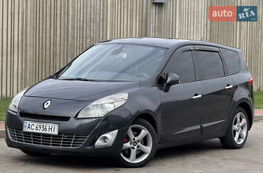 Минивэн Renault Grand Scenic 2011 в 
