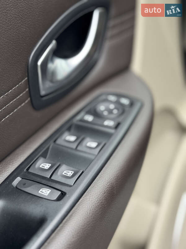Минивэн Renault Grand Scenic 2010 в Виннице