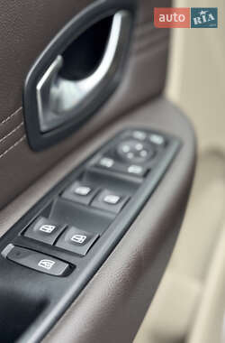 Минивэн Renault Grand Scenic 2010 в 