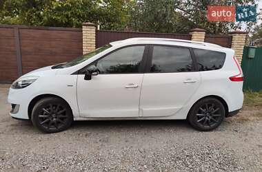 Минивэн Renault Grand Scenic 2015 в 