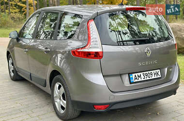 Минивэн Renault Grand Scenic 2013 в 