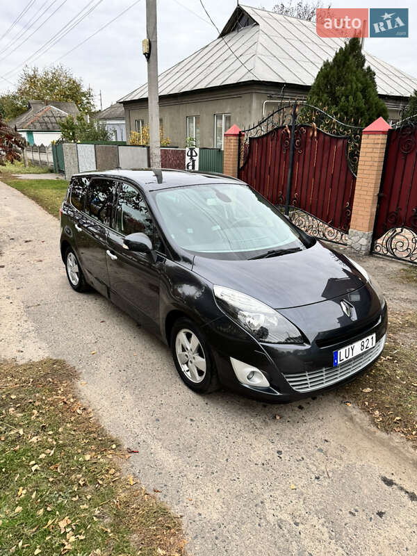 Минивэн Renault Grand Scenic 2011 в Котельве