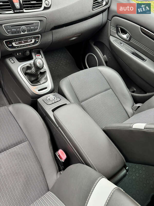 Минивэн Renault Grand Scenic 2011 в Котельве