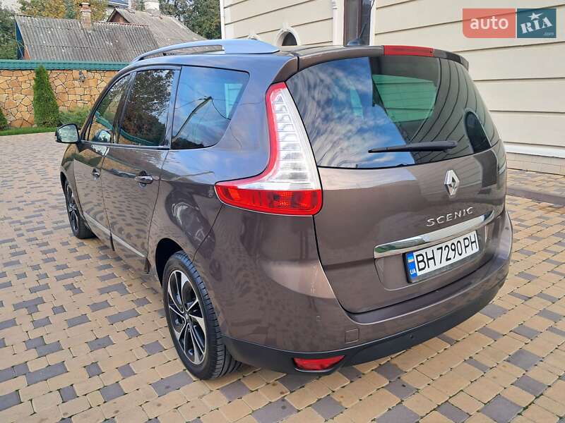 Минивэн Renault Grand Scenic 2013 в Могилев-Подольске