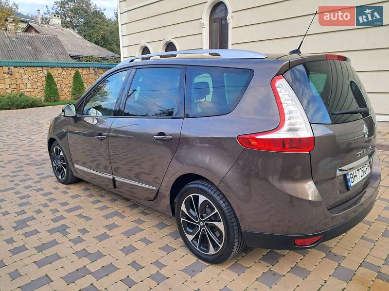 Минивэн Renault Grand Scenic 2013 в Могилев-Подольске