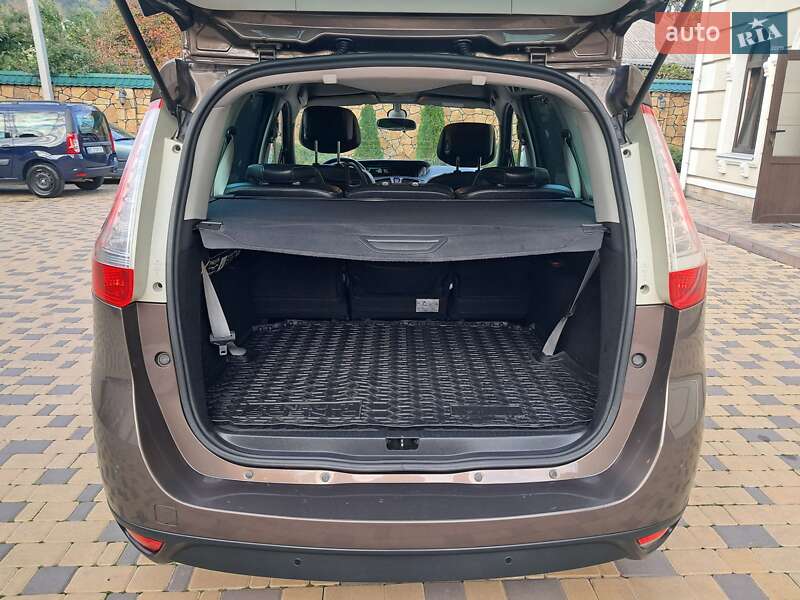 Минивэн Renault Grand Scenic 2013 в Могилев-Подольске