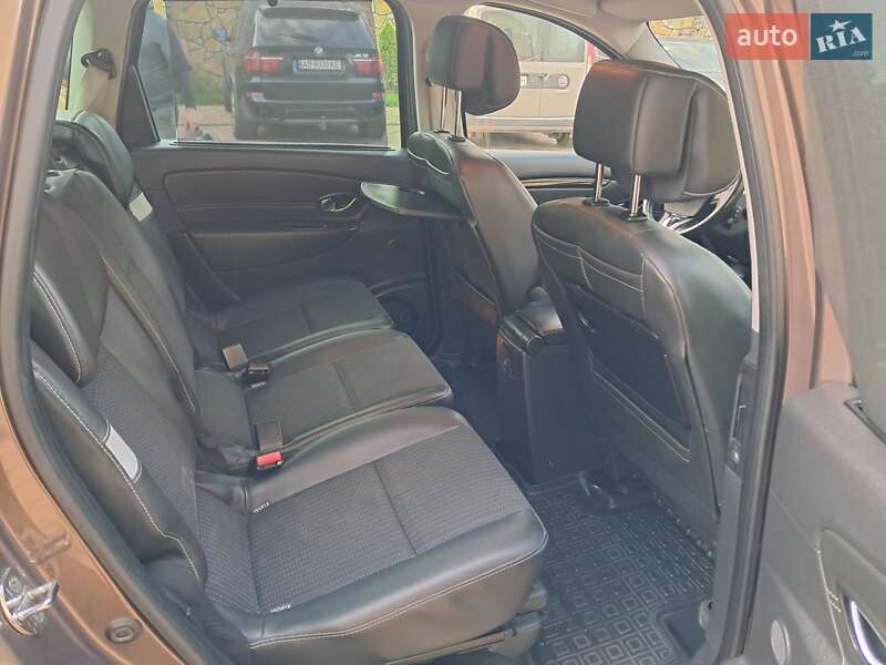 Минивэн Renault Grand Scenic 2013 в Могилев-Подольске