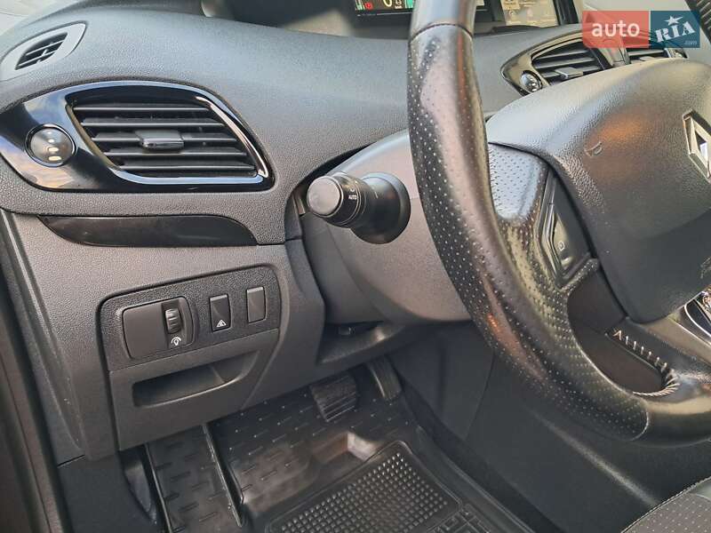 Минивэн Renault Grand Scenic 2013 в Могилев-Подольске