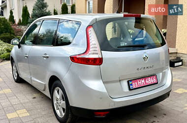 Минивэн Renault Grand Scenic 2010 в 