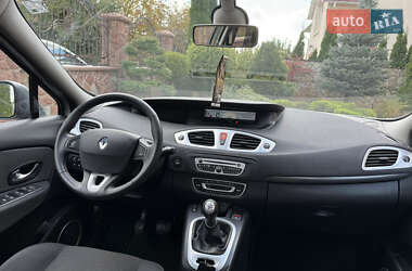 Минивэн Renault Grand Scenic 2010 в 