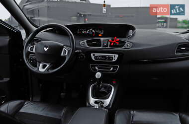 Минивэн Renault Grand Scenic 2013 в 
