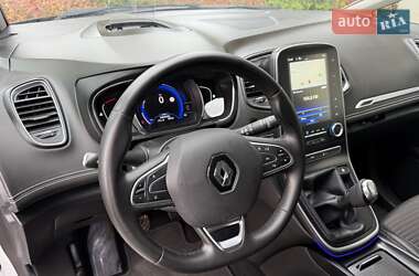 Минивэн Renault Grand Scenic 2017 в 