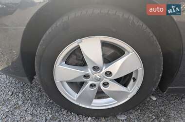 Минивэн Renault Grand Scenic 2011 в 