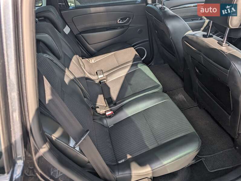 Мінівен Renault Grand Scenic 2011 в Рівному фото 33 Мінівен Renault Grand Scenic 2011 в Рівному