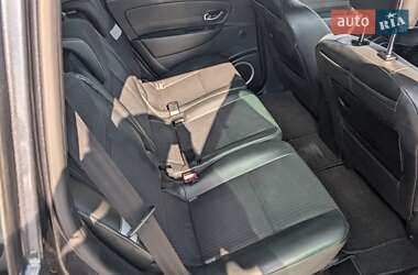 Минивэн Renault Grand Scenic 2011 в 