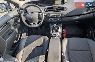 Минивэн Renault Grand Scenic 2011 в 
