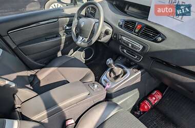 Минивэн Renault Grand Scenic 2011 в 