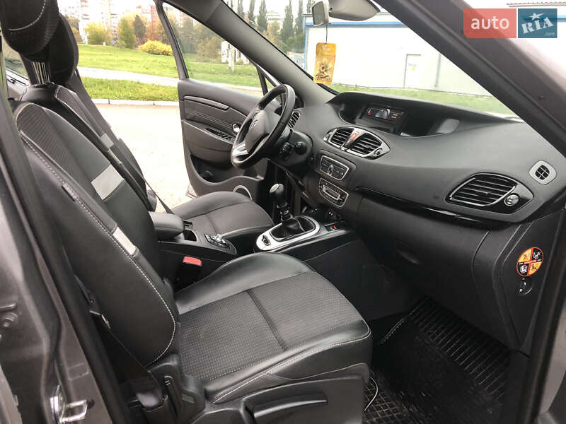 Минивэн Renault Grand Scenic 2012 в Ровно