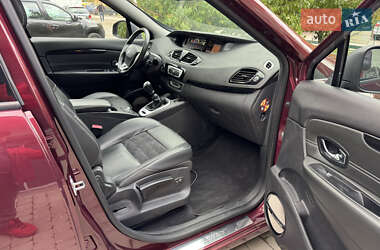 Минивэн Renault Grand Scenic 2016 в 
