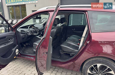 Минивэн Renault Grand Scenic 2016 в 