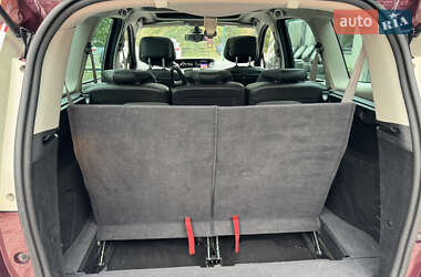Минивэн Renault Grand Scenic 2016 в 