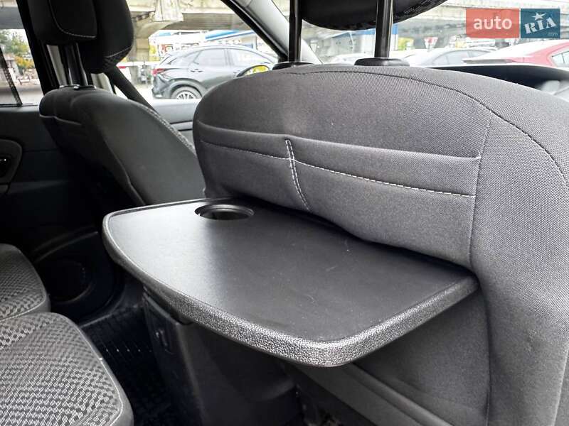 Мінівен Renault Grand Scenic 2011 в Дніпрі