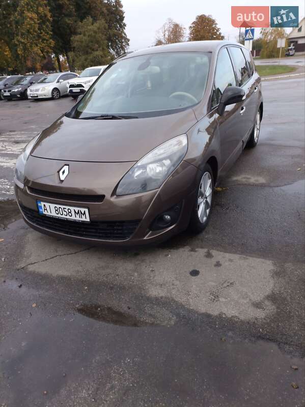 Renault Grand Scenic 2012
