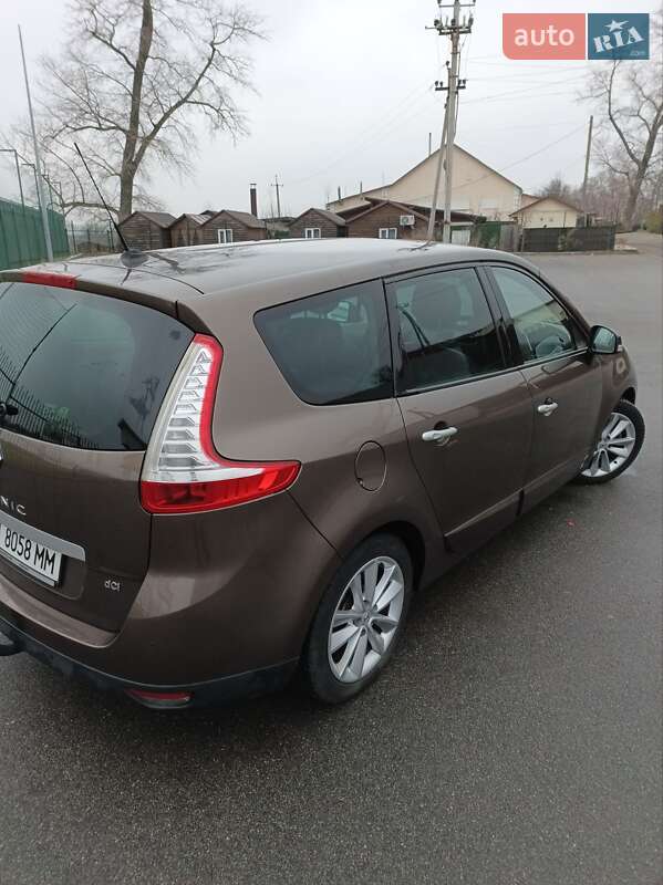 Минивэн Renault Grand Scenic 2012 в Броварах фото 16 Минивэн Renault Grand Scenic 2012 в Броварах