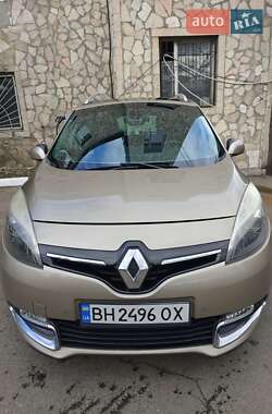 Минивэн Renault Grand Scenic 2014 в 