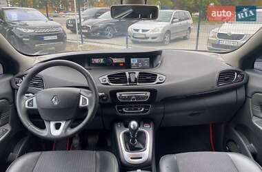 Минивэн Renault Grand Scenic 2011 в 