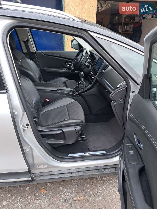 Мінівен Renault Grand Scenic 2017 в Києві фото 12 Мінівен Renault Grand Scenic 2017 в Києві