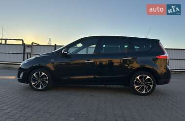 Минивэн Renault Grand Scenic 2011 в 