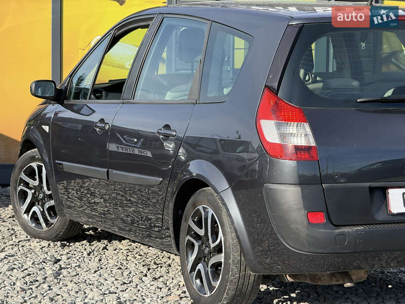 Минивэн Renault Grand Scenic 2005 в Стрые