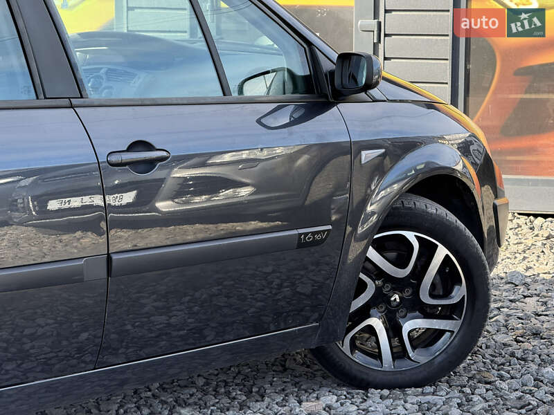 Минивэн Renault Grand Scenic 2005 в Стрые