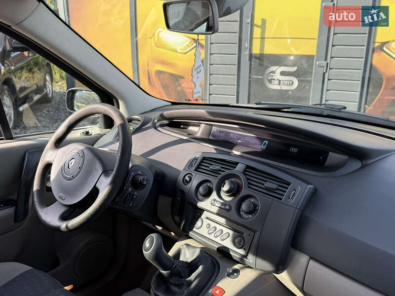 Минивэн Renault Grand Scenic 2005 в Стрые