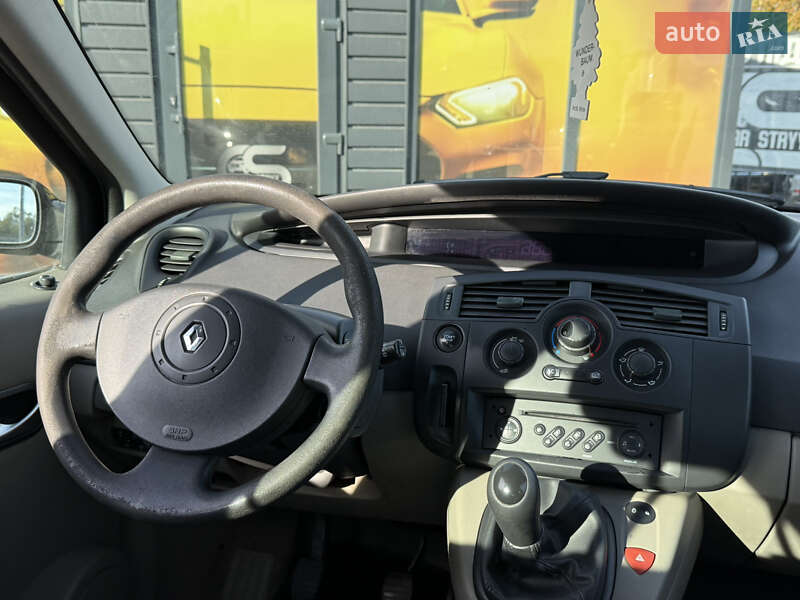 Минивэн Renault Grand Scenic 2005 в Стрые