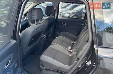 Минивэн Renault Grand Scenic 2009 в 