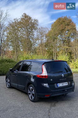 Минивэн Renault Grand Scenic 2010 в 