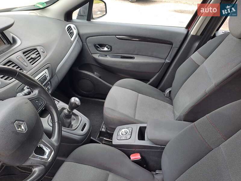 Минивэн Renault Grand Scenic 2014 в Решетиловке