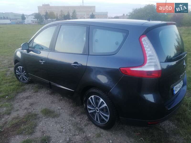 Renault Grand Scenic 2011 Renault Grand Scenic 2011