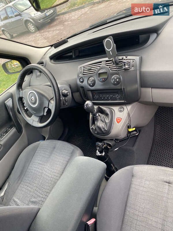 Минивэн Renault Grand Scenic 2006 в Луцке фото 27 Минивэн Renault Grand Scenic 2006 в Луцке