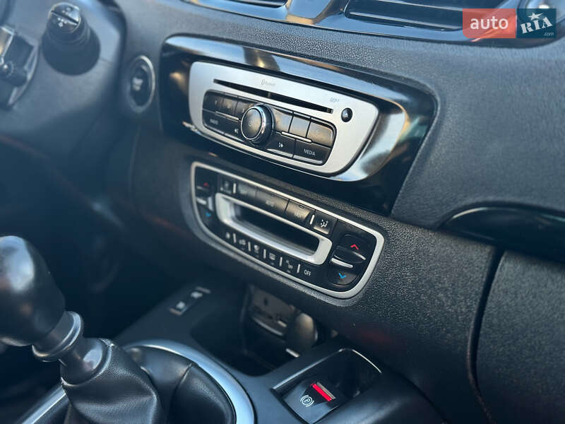 Мінівен Renault Grand Scenic 2015 в Стрию фото 81 Мінівен Renault Grand Scenic 2015 в Стрию