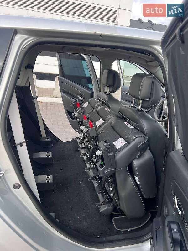 Минивэн Renault Grand Scenic 2012 в Киеве фото 39 Минивэн Renault Grand Scenic 2012 в Киеве
