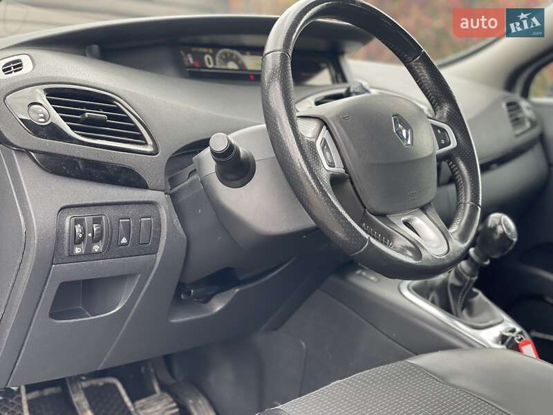 Минивэн Renault Grand Scenic 2011 в Стрые фото 25 Минивэн Renault Grand Scenic 2011 в Стрые