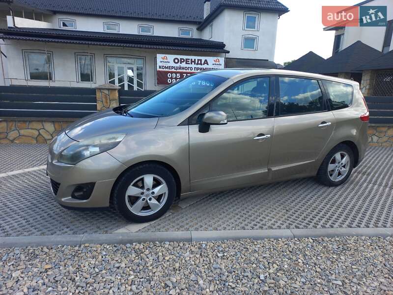 Минивэн Renault Grand Scenic 2010 в Ивано-Франковске
