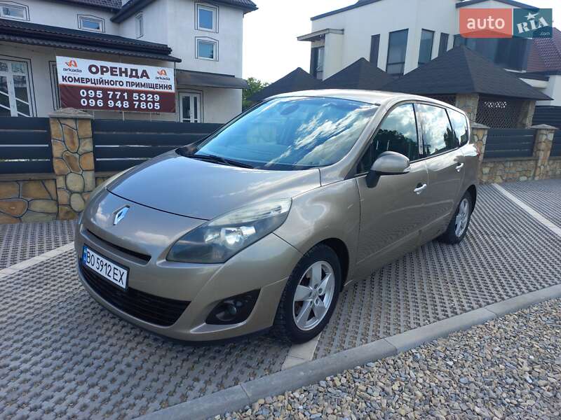 Минивэн Renault Grand Scenic 2010 в Ивано-Франковске