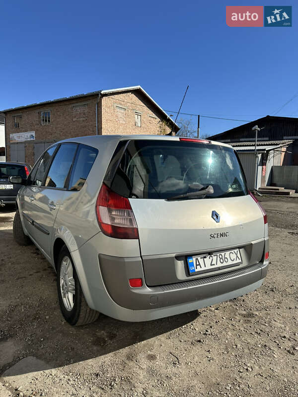 Мінівен Renault Grand Scenic 2004 в Коломиї